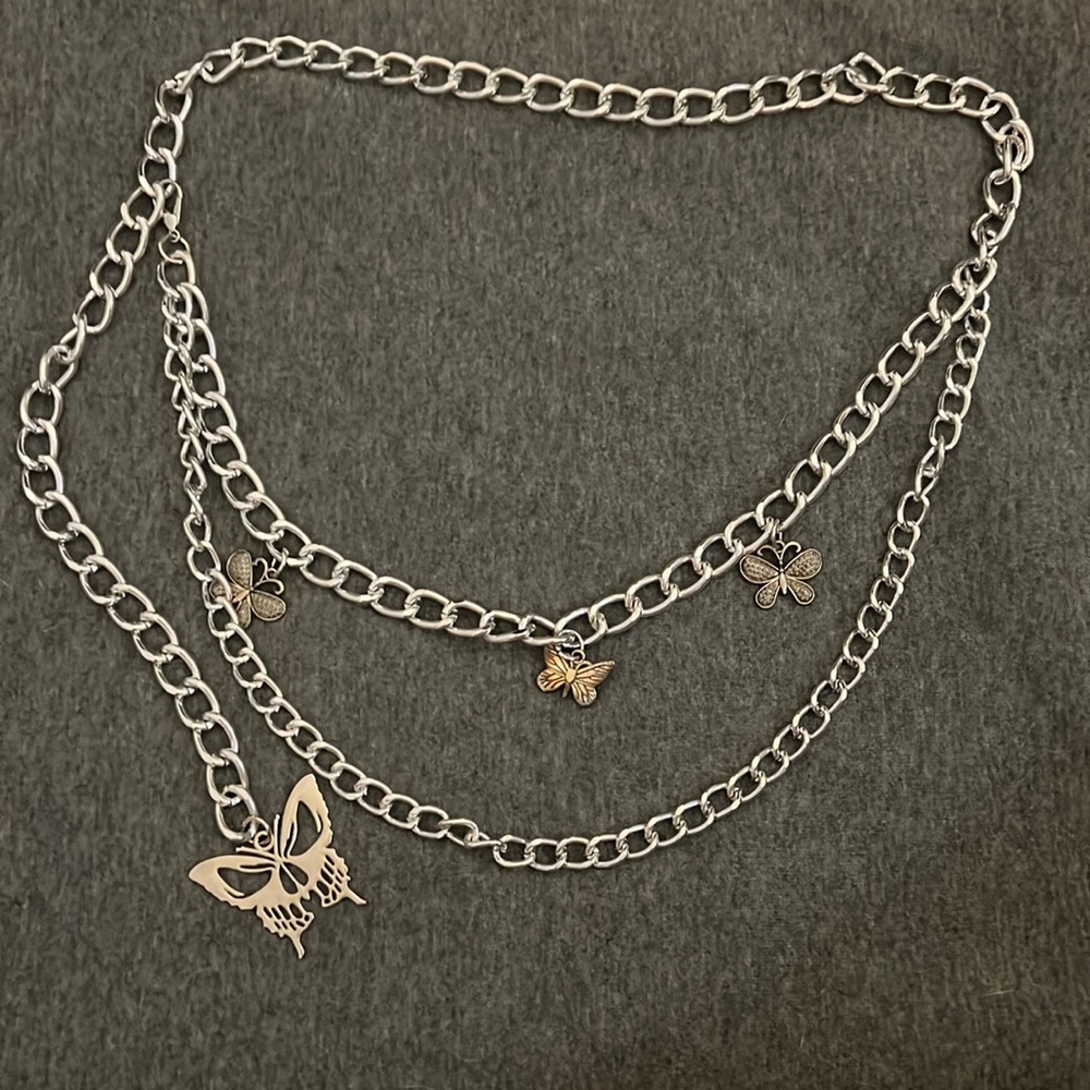Butterfly chain belt